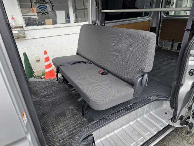 Toyota Hiace Van 2024 — миниатюра 9