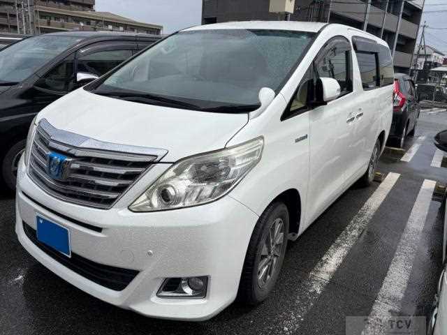 2013 Toyota Alphard Hybrid