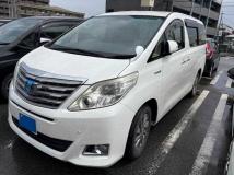 2013 Toyota Alphard Hybrid