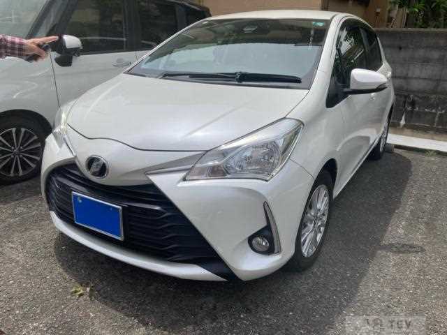 2017 Toyota Vitz