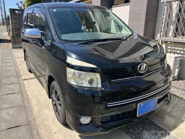 2009 Toyota Voxy