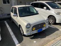 2001 Daihatsu Miragino