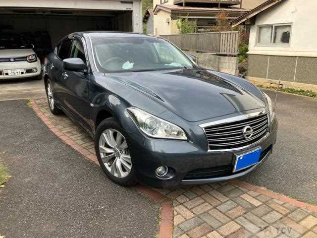 2010 Nissan Fuga