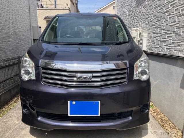 2012 Toyota Noah