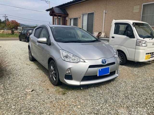 2012 Toyota AQUA