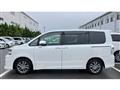 2013 Toyota Voxy