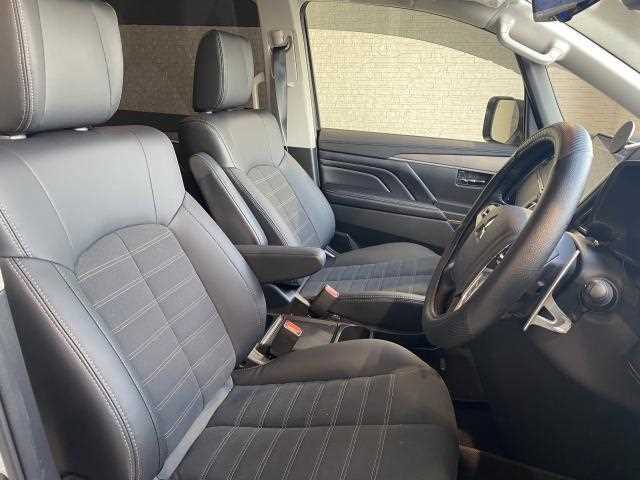 Mitsubishi Delica D5 2026 — миниатюра 8