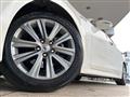 2017 Toyota Crown Hybrid