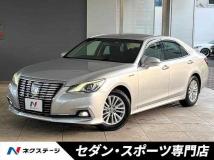 2015 Toyota Crown Hybrid