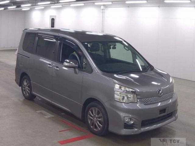 2013 Toyota Voxy