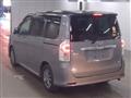 2013 Toyota Voxy