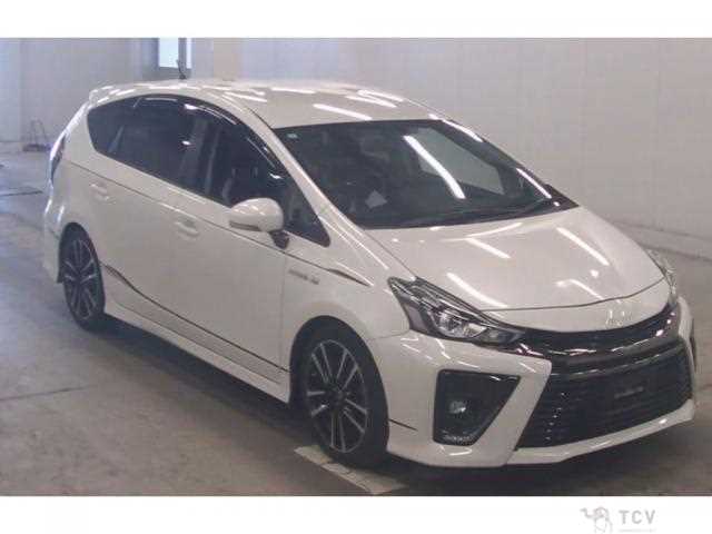 2015 Toyota PRIUS α