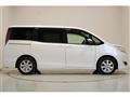 2017 Toyota Noah