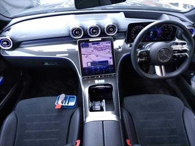Mercedes-Benz C-Class 2024 — миниатюра 4