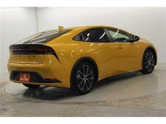 Toyota Prius 2024 — миниатюра 6