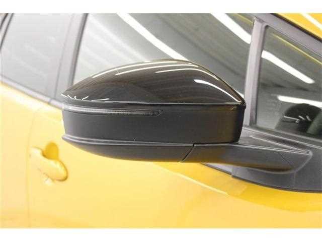 Toyota Prius 2024 — миниатюра 11