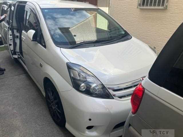 2011 Toyota Isis