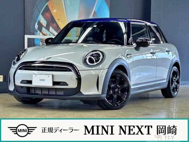 2022 BMW MINI