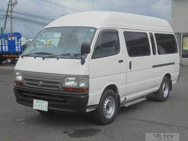 2004 Toyota Hiace Commuter