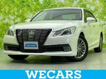 2013 Toyota Crown Hybrid