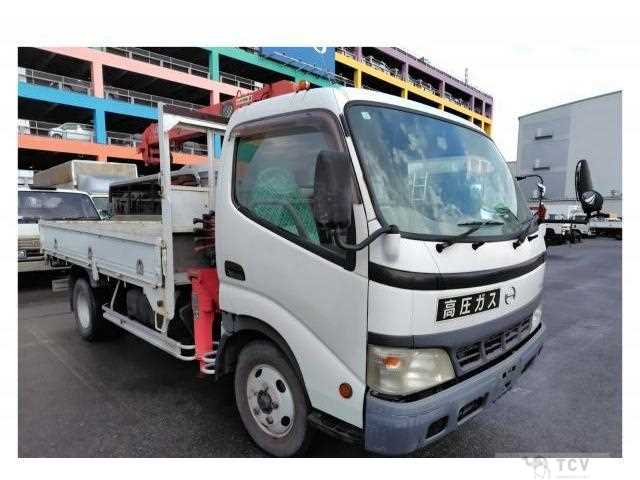 2005 Hino Dutro