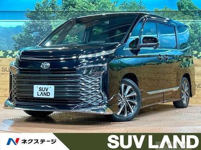 2022 Toyota Voxy