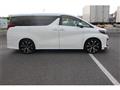 2019 Toyota Alphard Hybrid