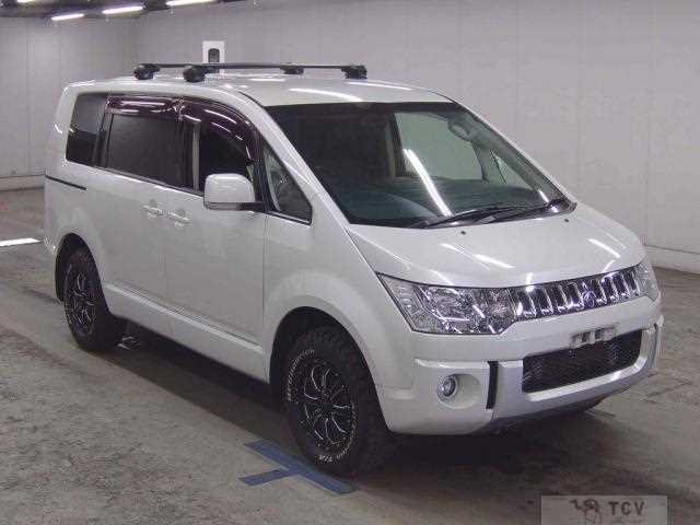2017 Mitsubishi Delica D5
