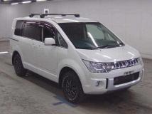 2017 Mitsubishi Delica D5