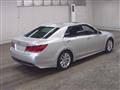 2013 Toyota Crown Hybrid