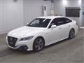 2019 Toyota Crown Hybrid