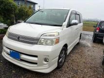 2007 Toyota Voxy