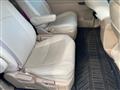 2013 Toyota Estima Hybrid