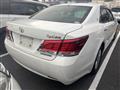 2017 Toyota Crown