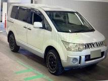 2013 Mitsubishi Delica D5