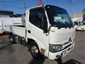 2022 Hino Dutro