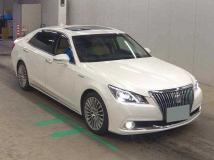 2014 Toyota Crown Majesta