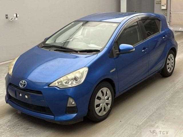 2013 Toyota AQUA