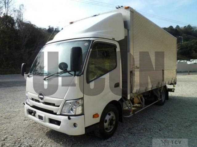 2022 Hino Dutro