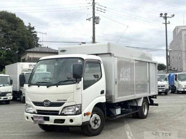 2017 Hino Dutro