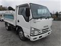 2017 Isuzu Elf Truck