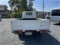 2019 Isuzu Elf Truck