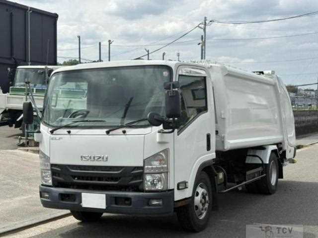 2017 Isuzu Elf Truck
