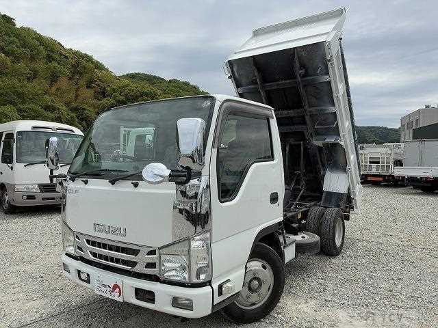 2014 Isuzu Elf Truck