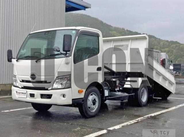 2025 Hino Dutro
