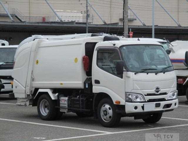2023 Hino Dutro