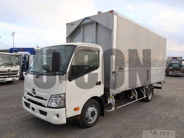 2025 Hino Dutro