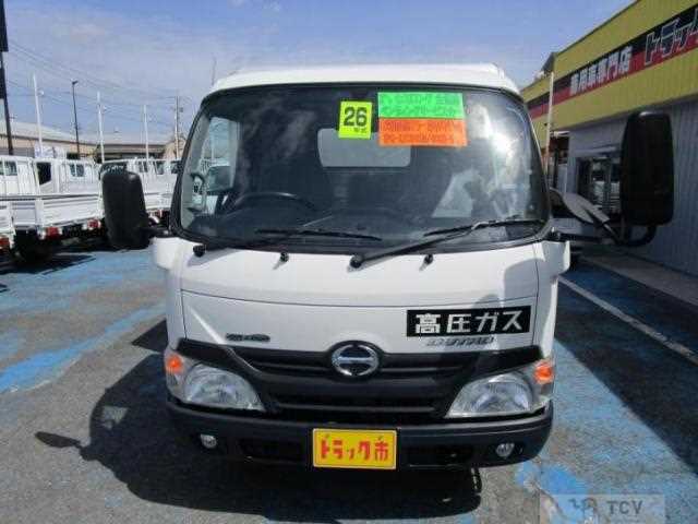 2014 Hino Dutro