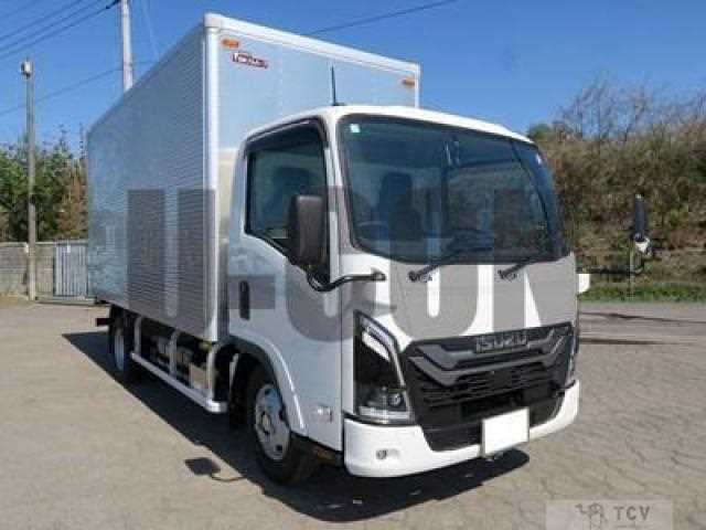2025 Isuzu Elf Truck