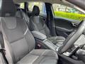 2017 Volvo V40